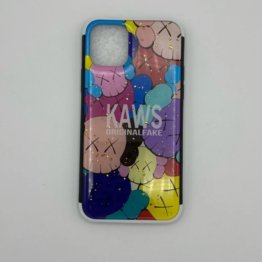 Bundle iPhone 11 Pro Case + Matching AirPo…